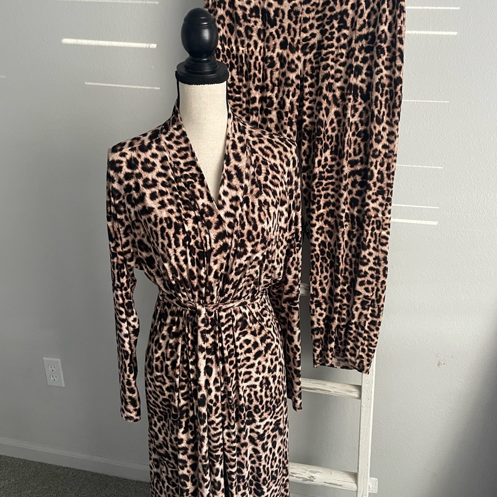 Soma Cool Nights animal print robe and matching pajama pant.. New condition